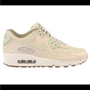 Nike Women's Sneakers - Cream and Tan